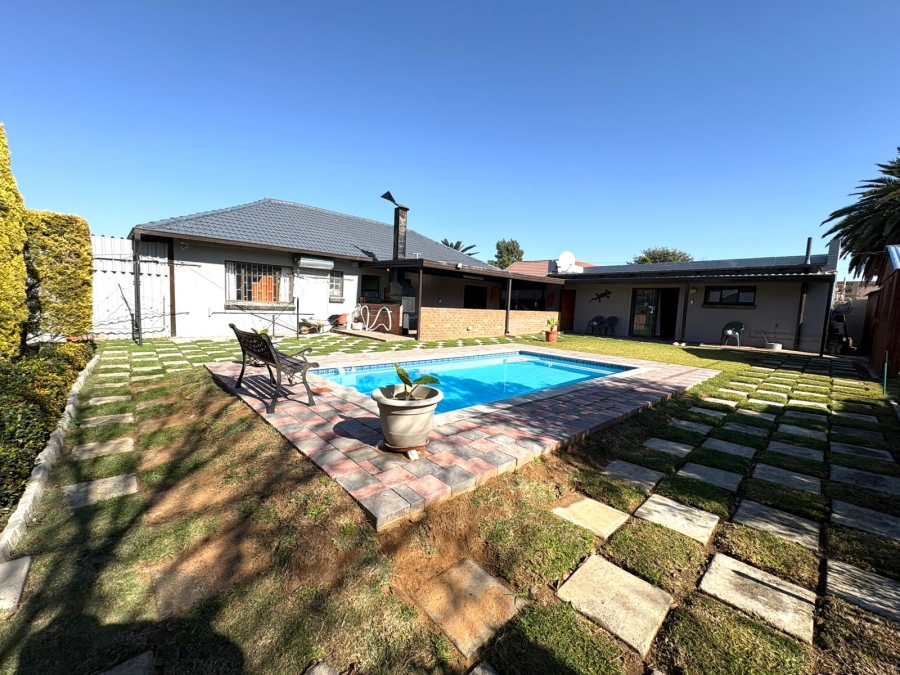 3 Bedroom Property for Sale in Dagbreek Free State